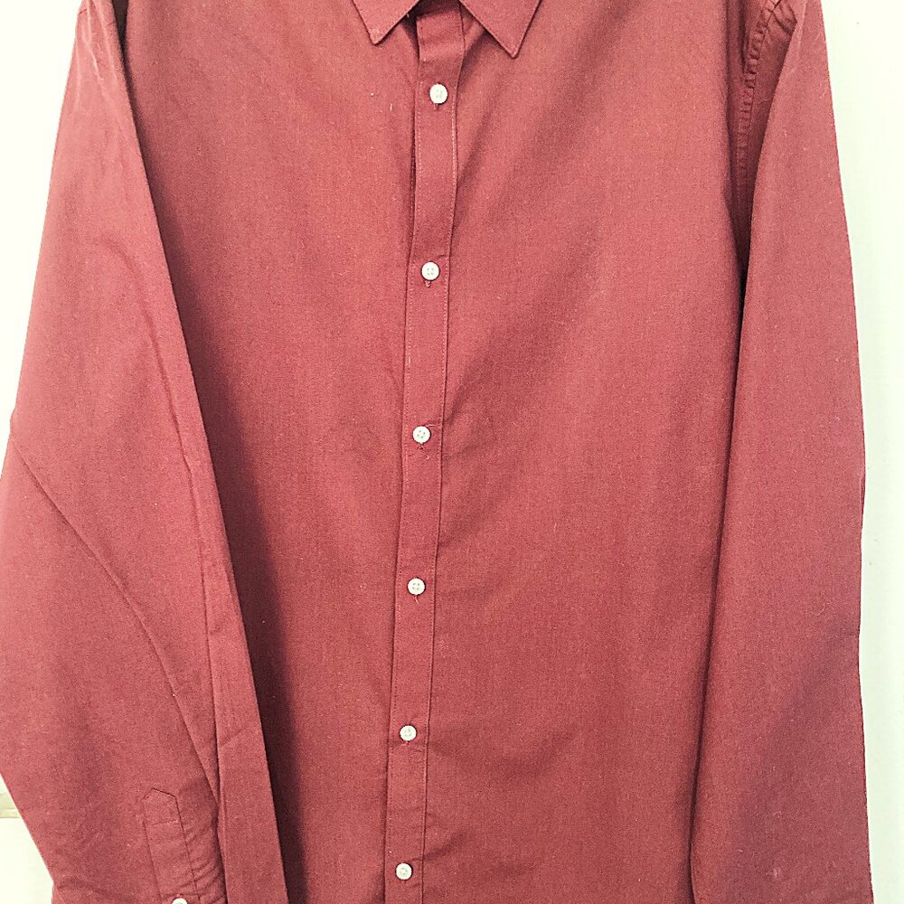 XL slim fit burgundy H&M shirt